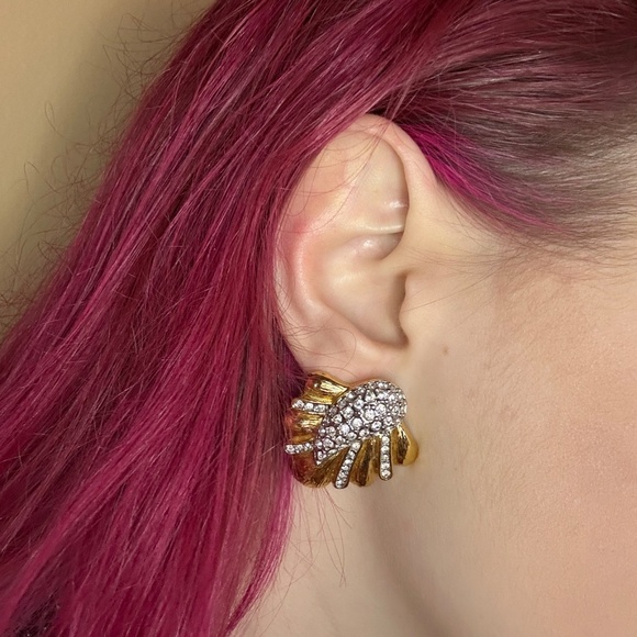 Vintage Butler Floral Necklace and Earring Set - Picture 6 of 7